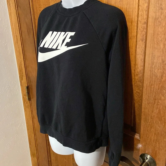 Nike Sportswear Crew Neck Long-Sleeve Sweatshirt Logo Size Small - Picture 4 of 9